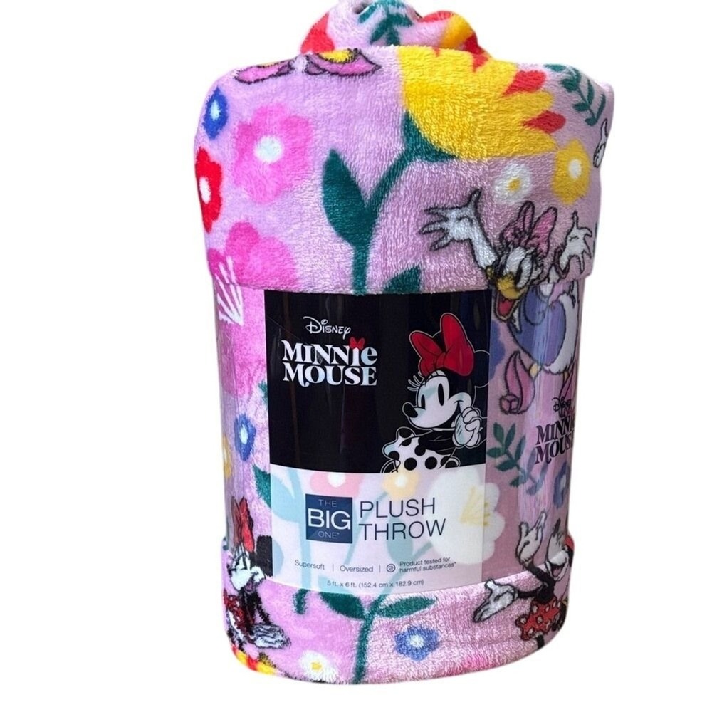 NEW Minnie Mouse Spring Floral "The Big One" Soft Plush Blanket (5ft by 6ft)